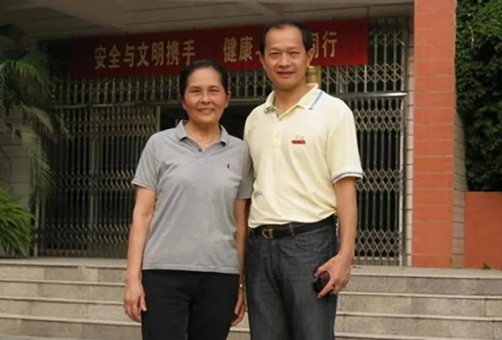 中国功勋级女科学家！四次落选中国院士，却被美国评上，但她仍选择坚守在中国...