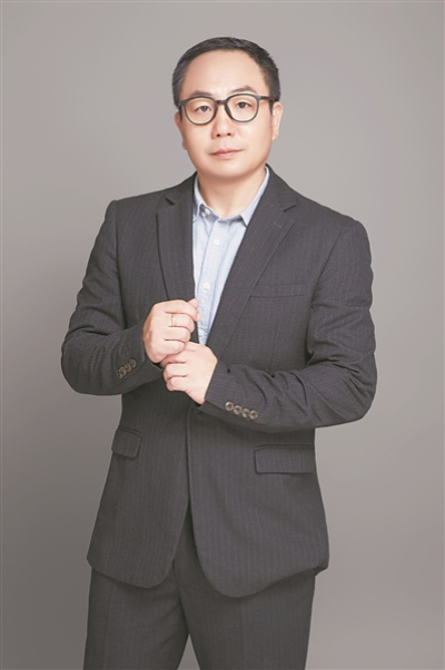 丁利：为热爱改行何时都不晚