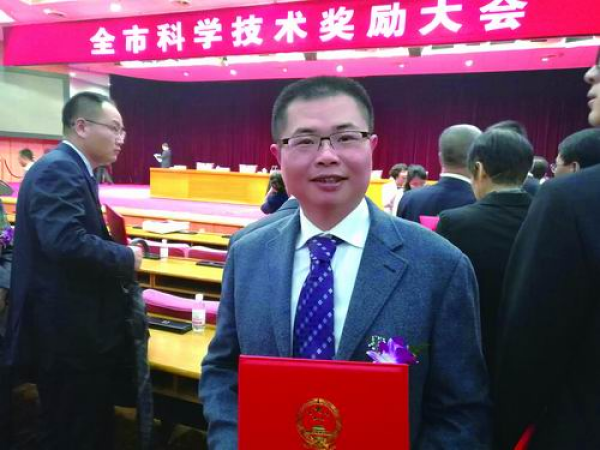 曾志刚：探海问底追热液