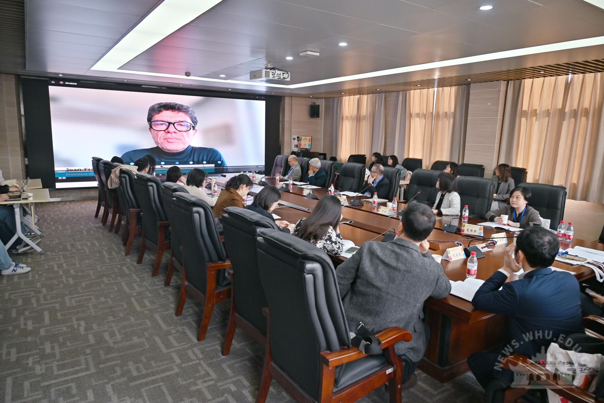 武汉大学第一届全球传播与可持续发展国际学术工作坊举办