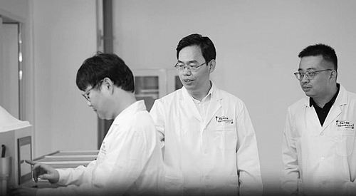 江河清：以“膜法”革新叩响低碳大门