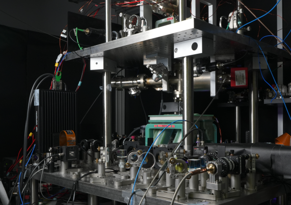 科学家构建目前最大规模原子量子计算系统