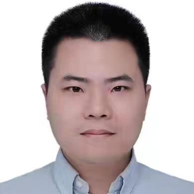 上海交大溥渊学院薄首行与数学科学学院徐振礼、周圣高等组成交叉研究团队在《物理评论快报》发表论文：提出Real 2D电化学仿真模型