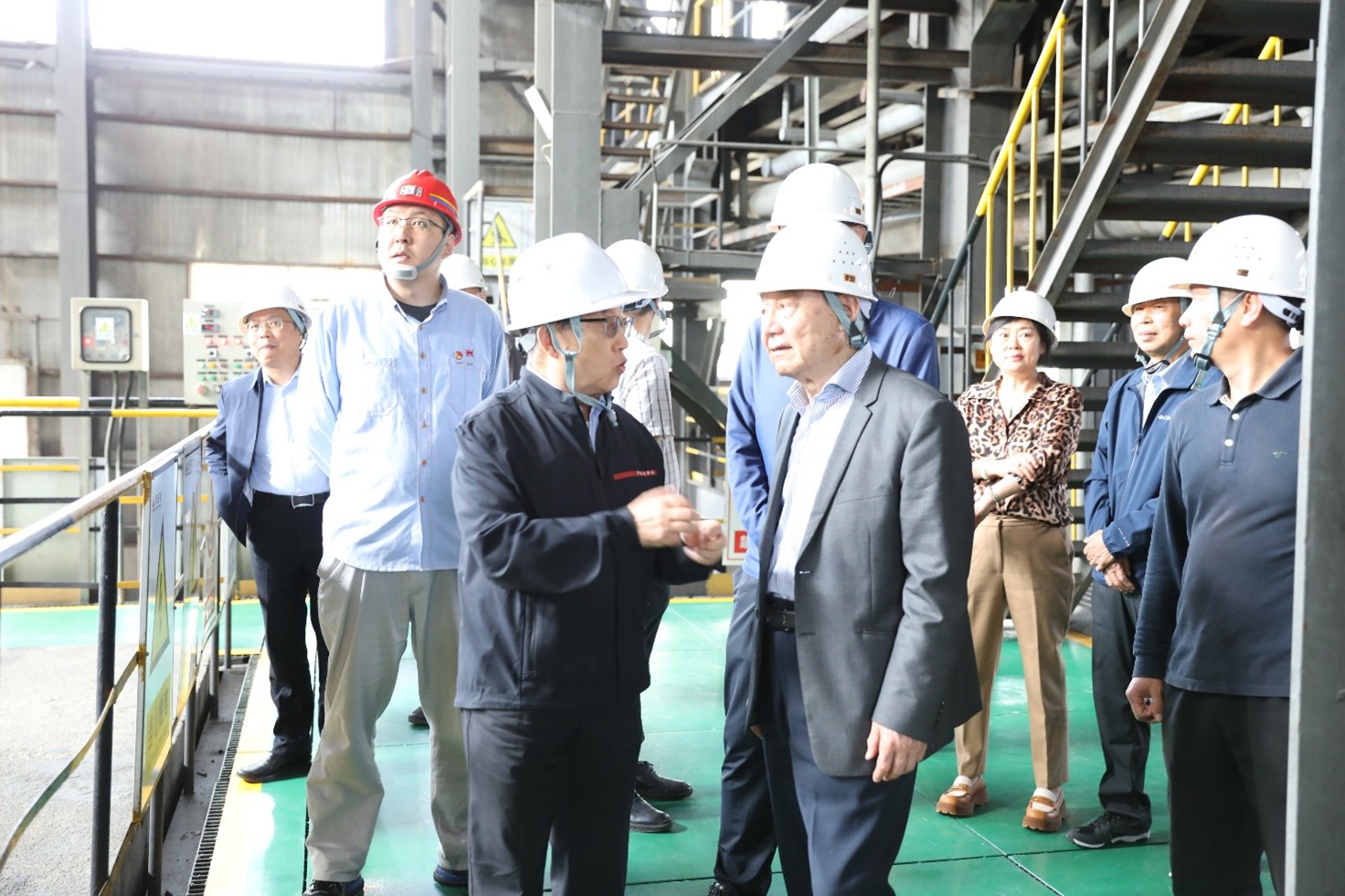 柴天佑院士接受国际顶级期刊《IEEE Control systems magazine》专访