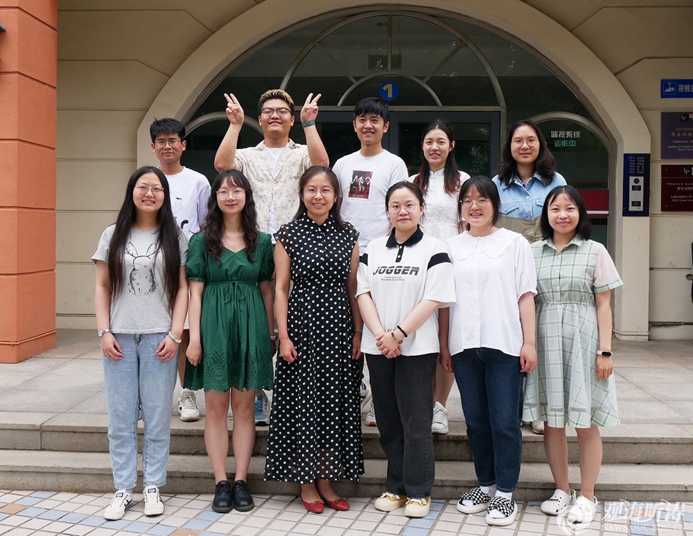 中国海洋大学原生动物学团队在小RNA介导的基因组DNA精确删除领域取得新进展