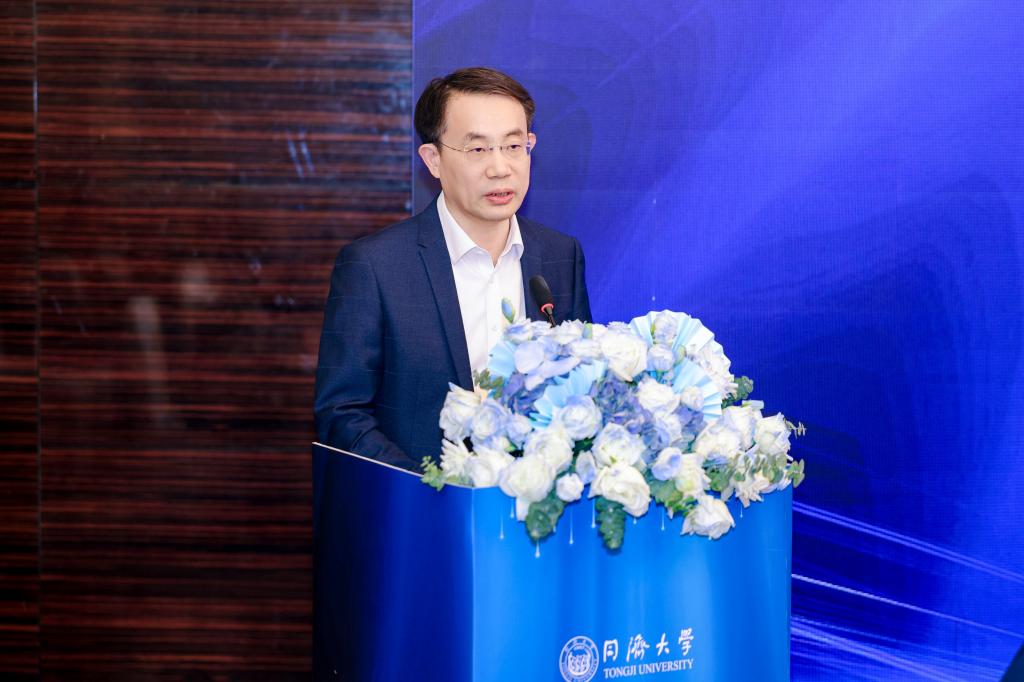 同济大学电子与信息工程学院智信论坛举行