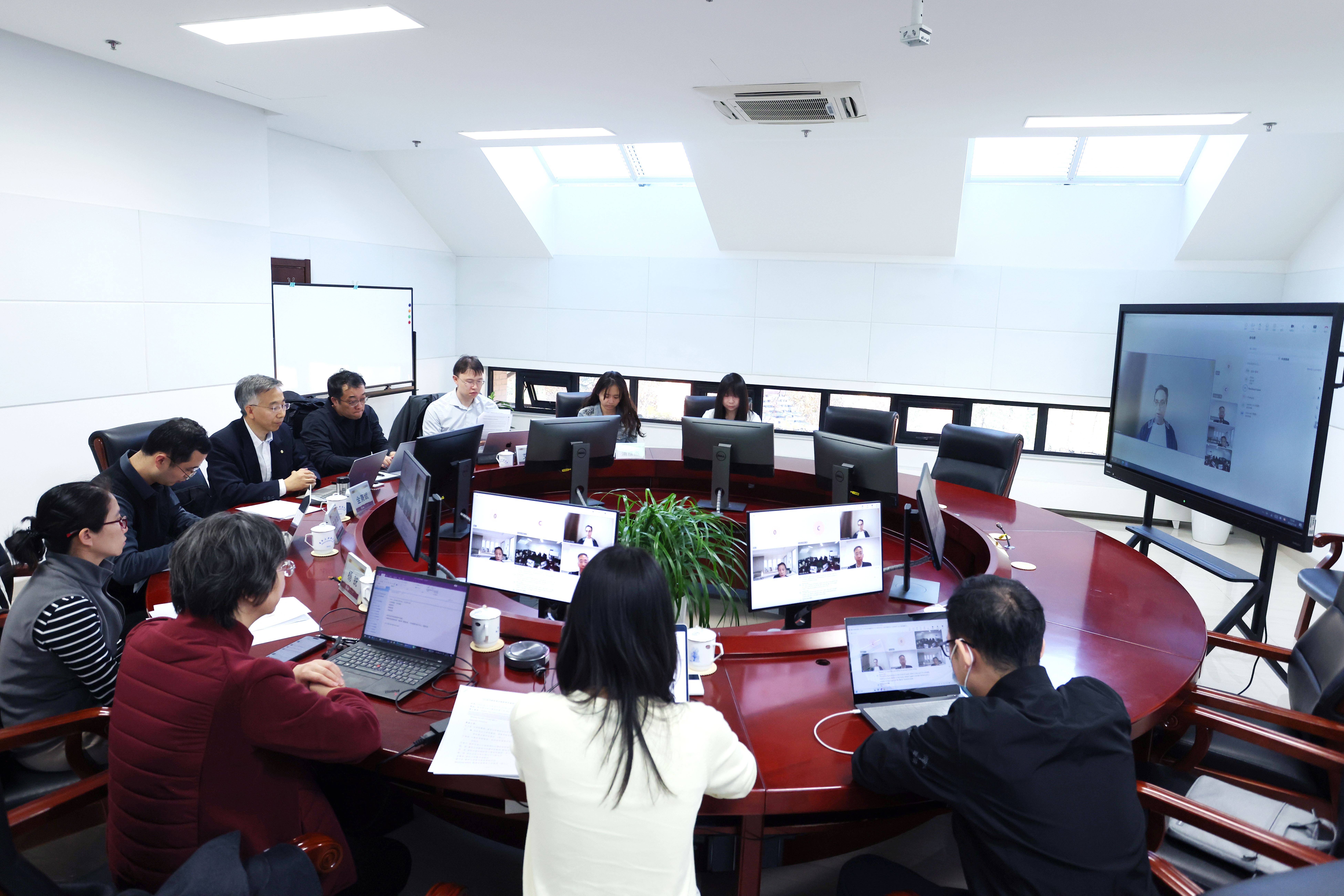 清华大学清华大学图书馆举办“AI时代下的学术出版与科研诚信”专家座谈会