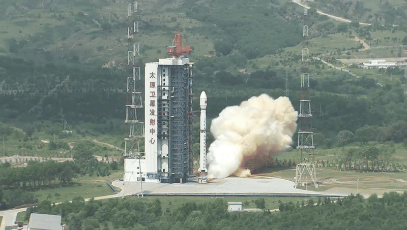 南京大学国际地球系统科学研究所张永光教授团队实现全球首颗日光诱导叶绿素荧光专用探测卫星“句芒号”叶绿素荧光遥感反演及产品业务化生产