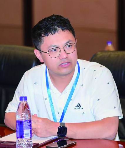 罗丹：一位青年科学家的“闯劲”与“定力”