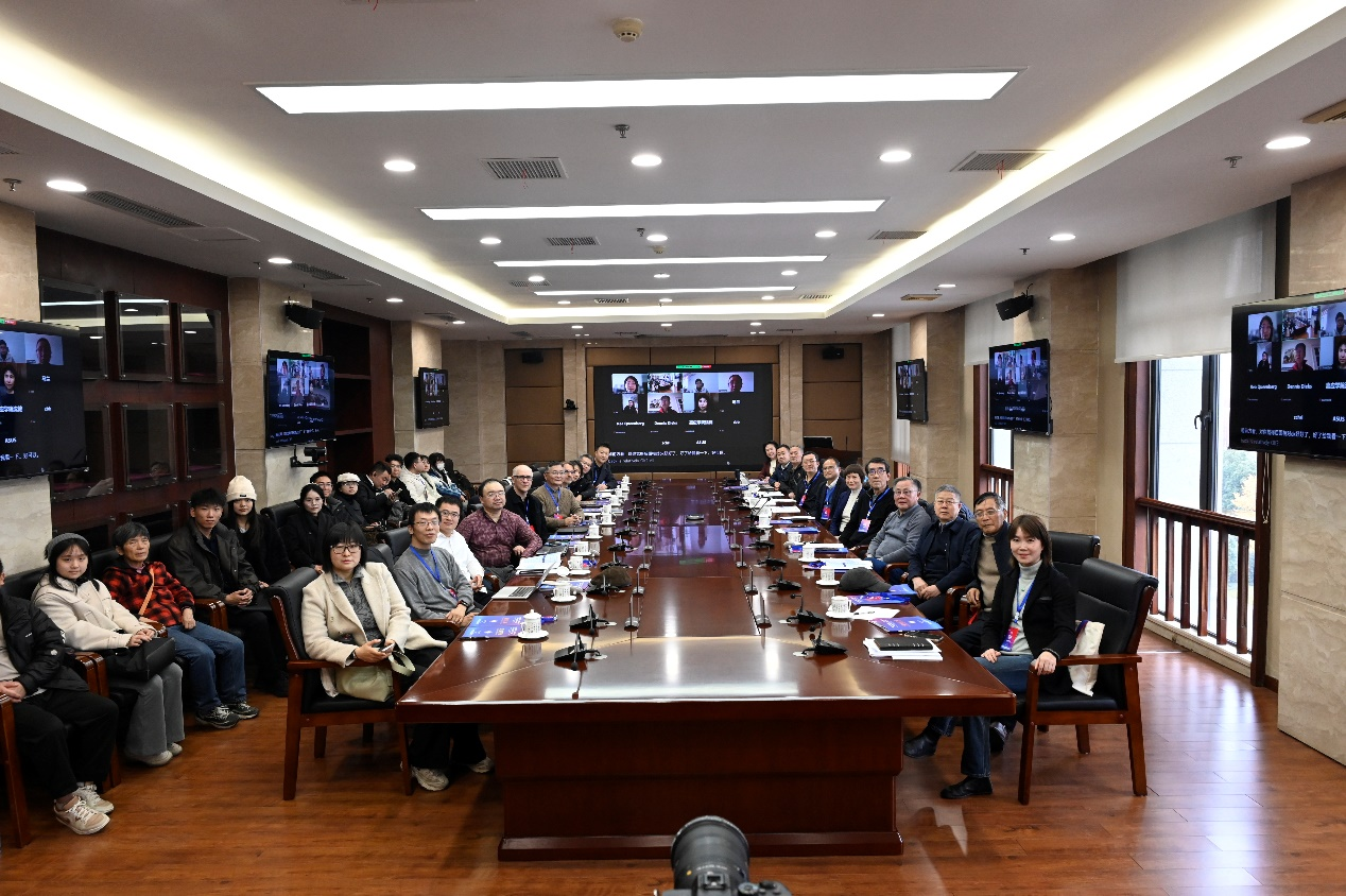 电子科技大学量子物理学哲学、人工智能哲学与逻辑渗透主义研讨会在学校举行