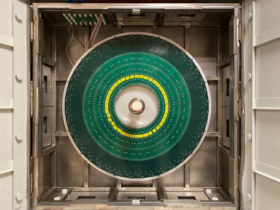 清华大学工物系团队合作研发的全环小动物自准直SPECT系统突破实现0.2mm超高成像分辨率