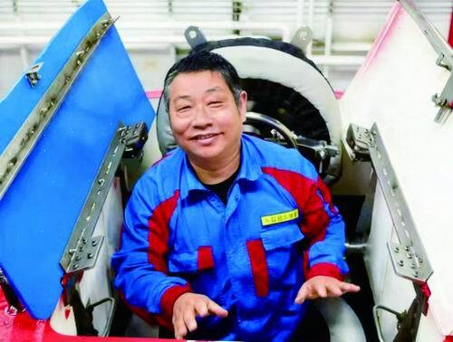 何舜平：得有“把冷板凳坐热”的耐心