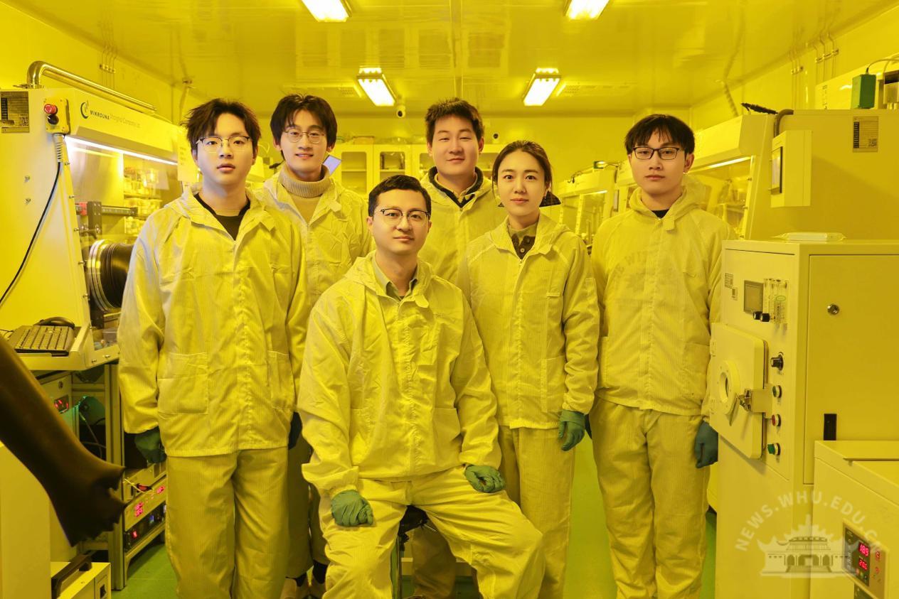 武汉大学王植平团队Science发文破解钙钛矿太阳能电池寿命难题