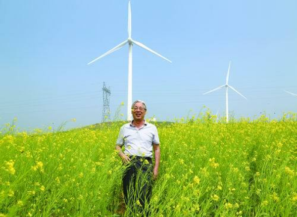 当选院士后逐渐“叛逆”，他向经典理论说“不”