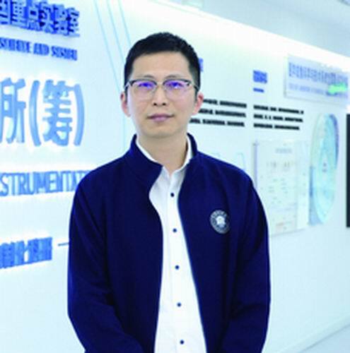 深海“听诊人”黄逸凡