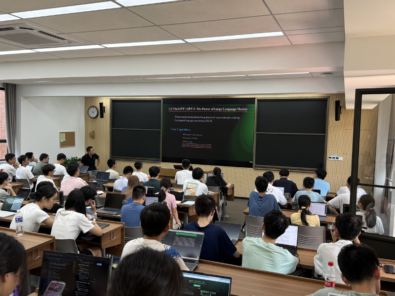 上海交大人工智能学院钱忱团队TeachMaster:打造生成式课堂,共话Vibe Teaching新范式