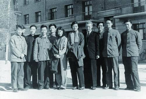 董韫美:在空白荒原拓出中国软件之路