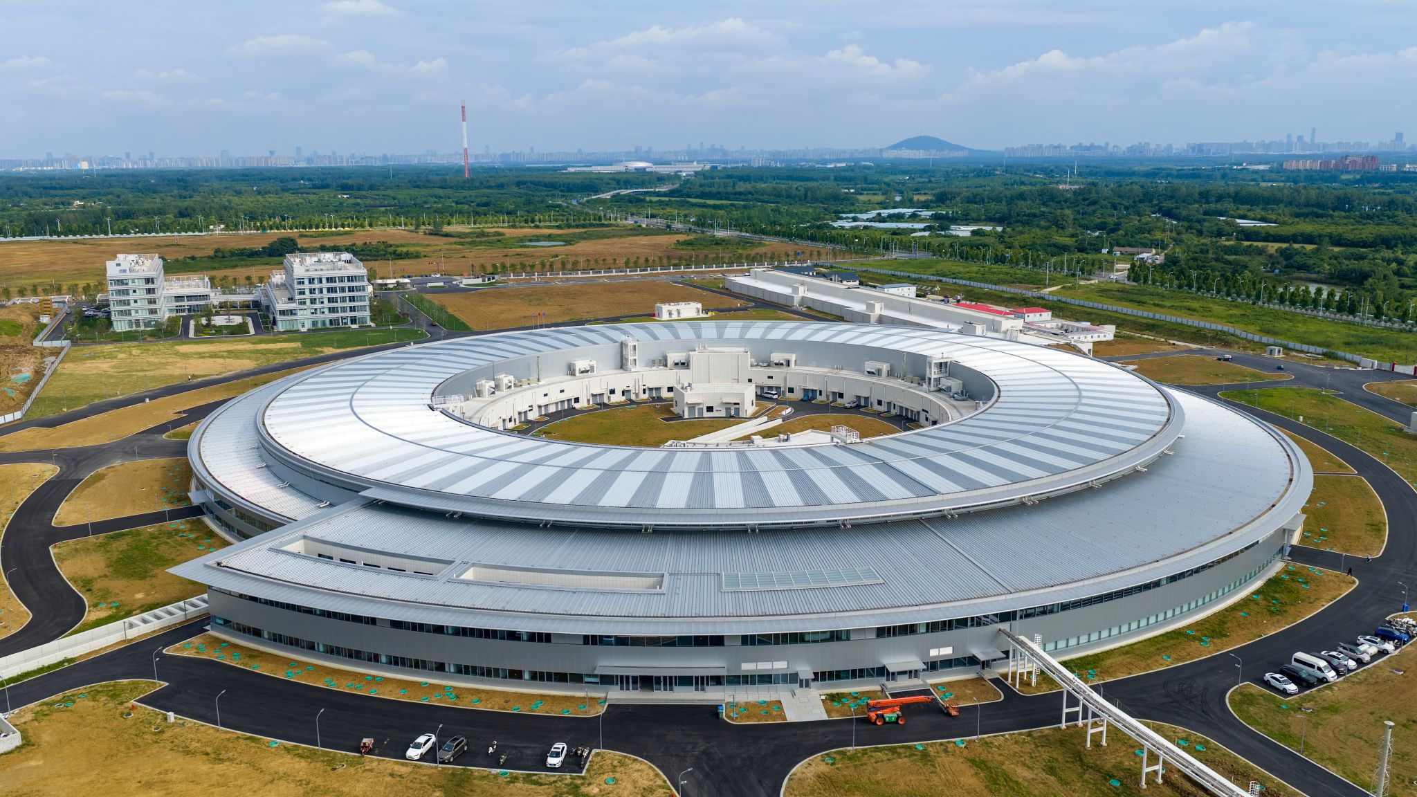 合肥先进光源直线加速器成功实现电子束出束